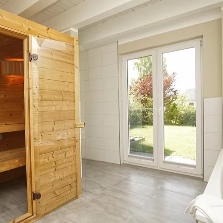 Haus Butjebutje Haus - Terrasse, Sauna, Yachthafen Holiday home *